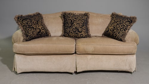 Thomasville Loveseat / Two Seater Sofa with Pillows