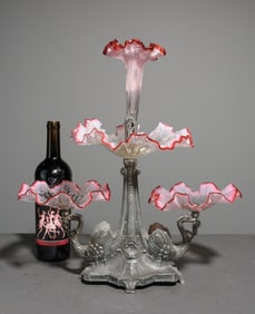 Italian Style Swan & Pink Ruffle Glass Centerpiece
