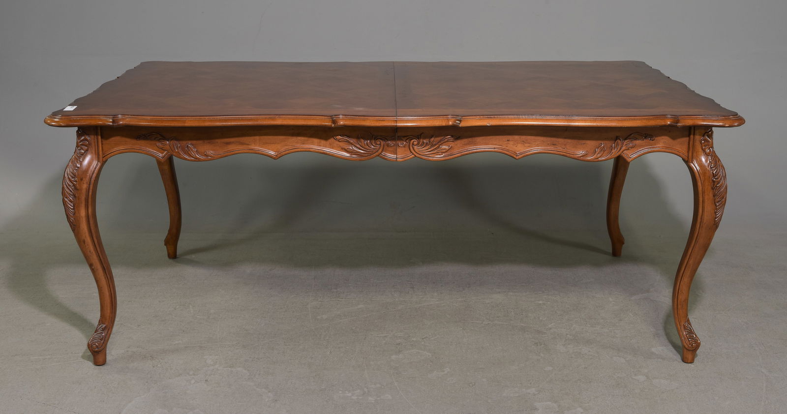 Century Furniture French Style Table with 2 Leaves (1 of 9)