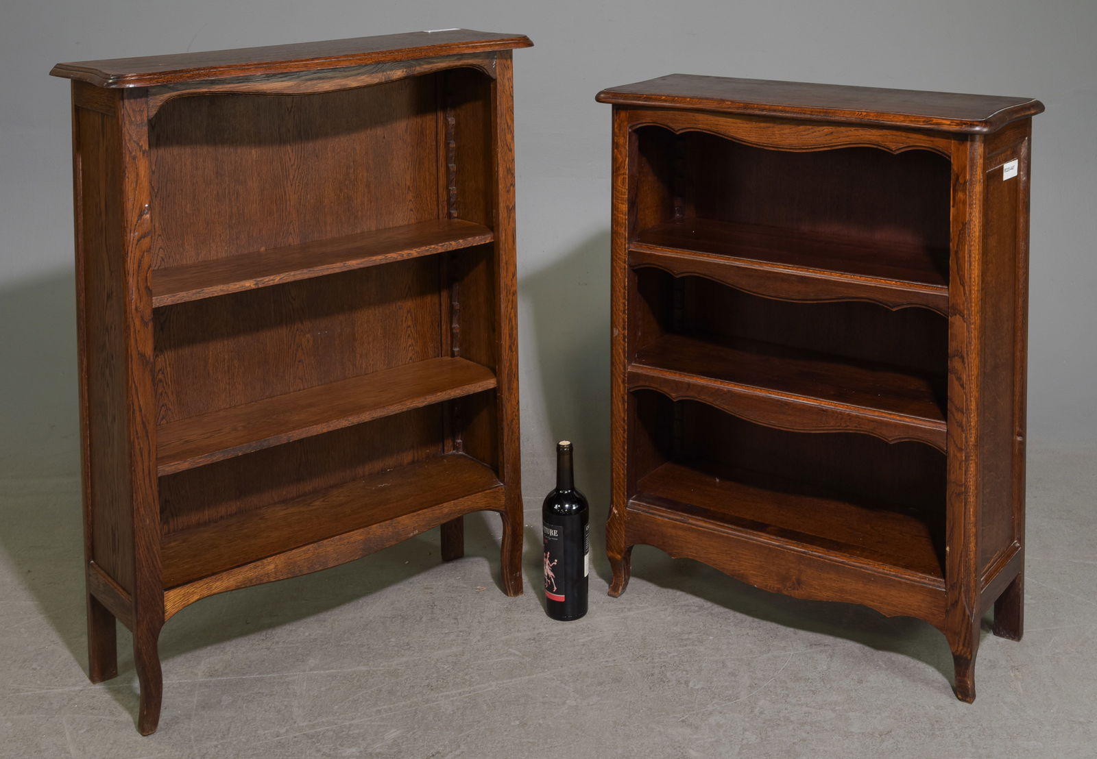Two Louis XV Style Oak Bookshelves (1 of 4)