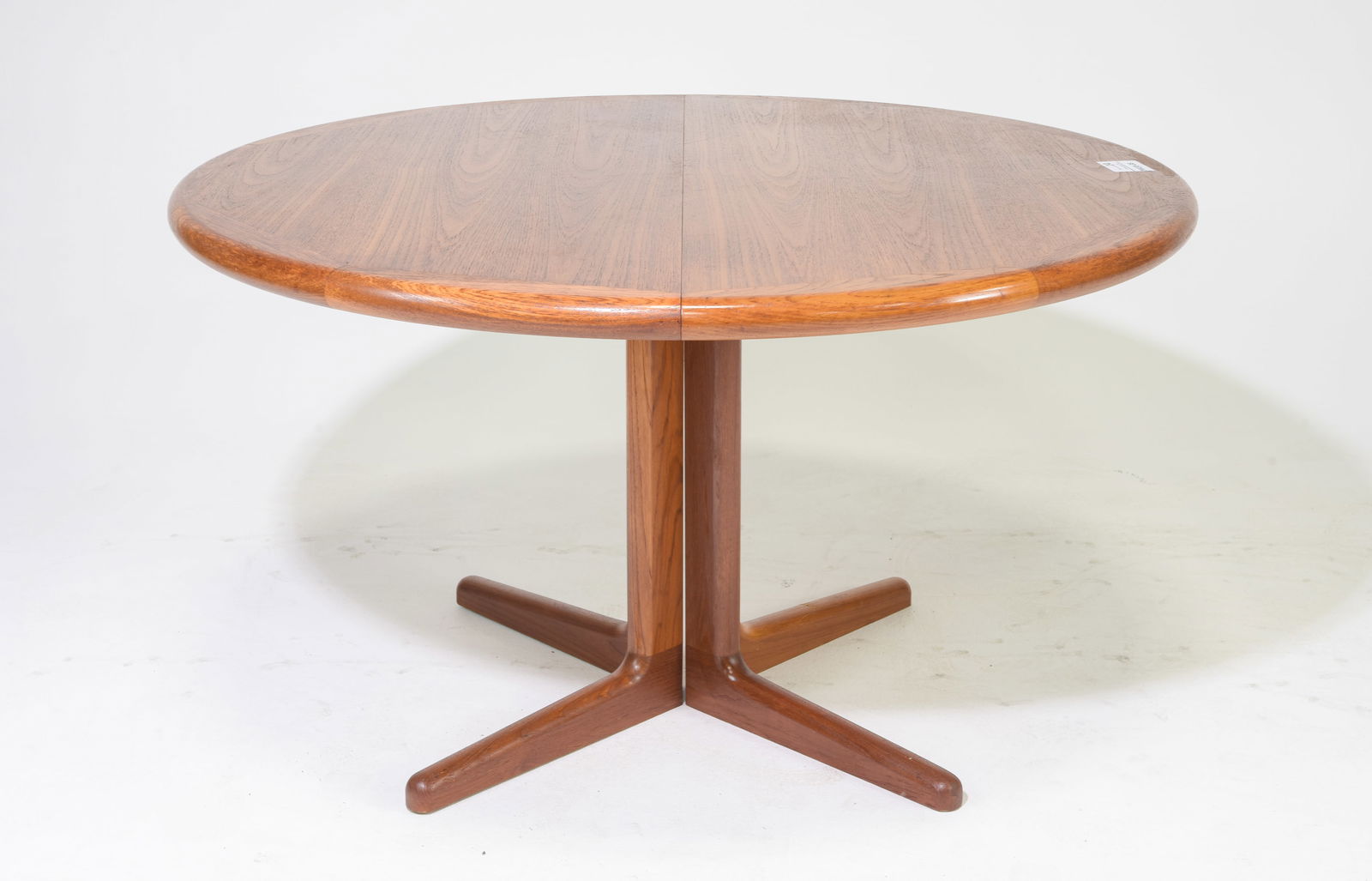 Mid Century Modern Extending Table with Leaves (1 of 4)