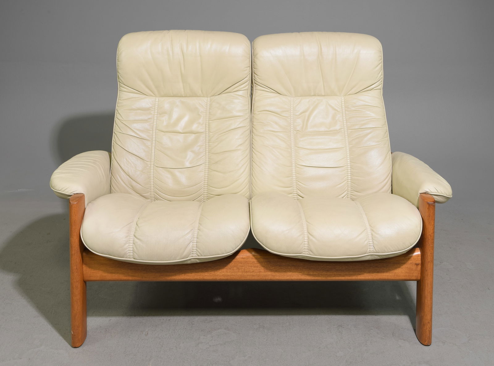Ekornes Mid Century Modern Leather Loveseat (1 of 4)