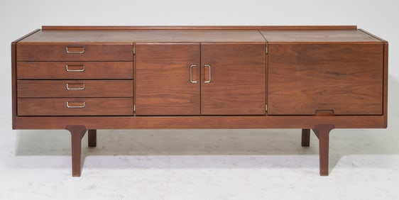 Mid Century Modern Shara Teak Sideboard - Meredew