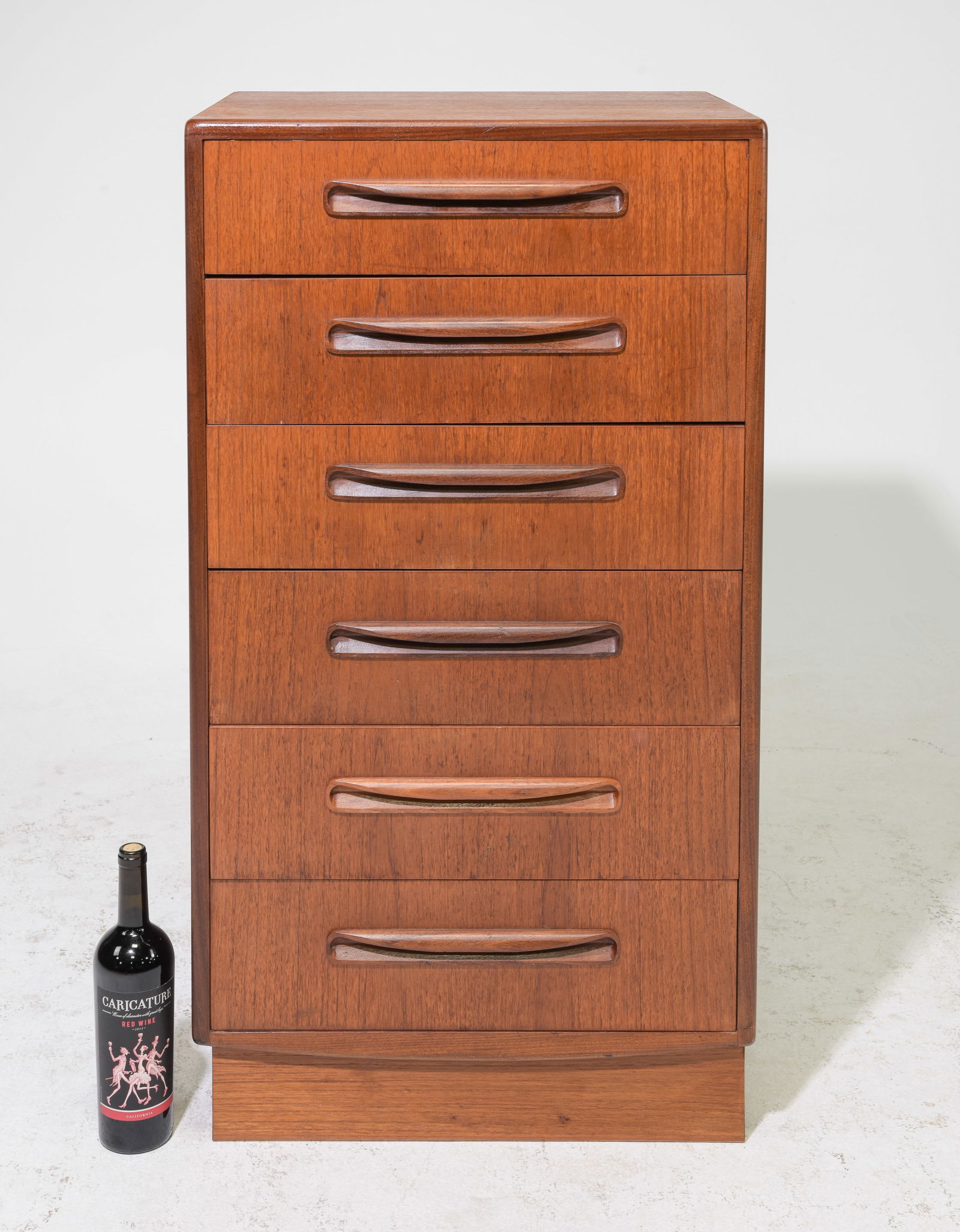 6 Drawer Mid Century Teak Chest - G-Plan (1 of 5)