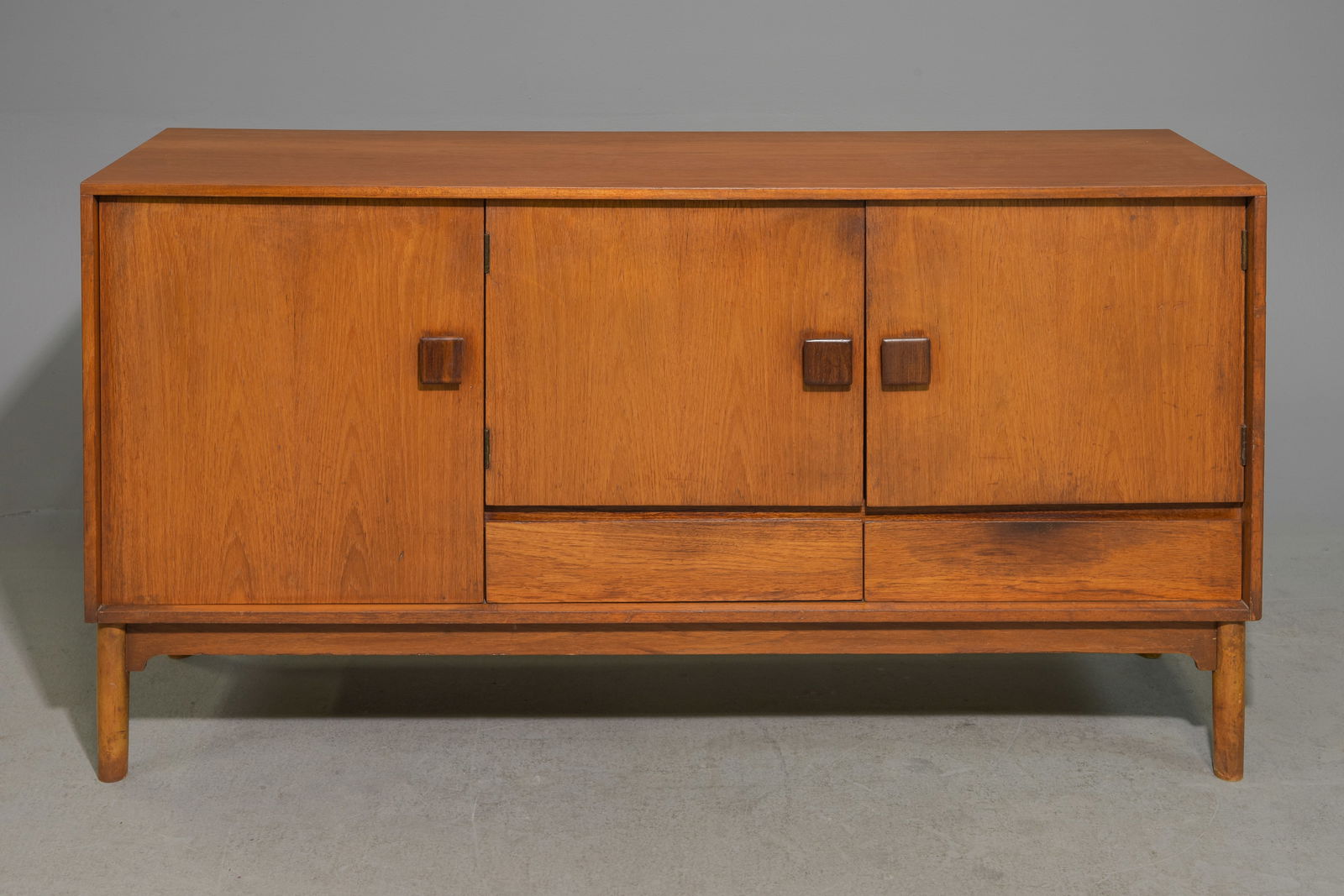 Mid Century Modern Cocktail Credenza - Wrighton (1 of 4)