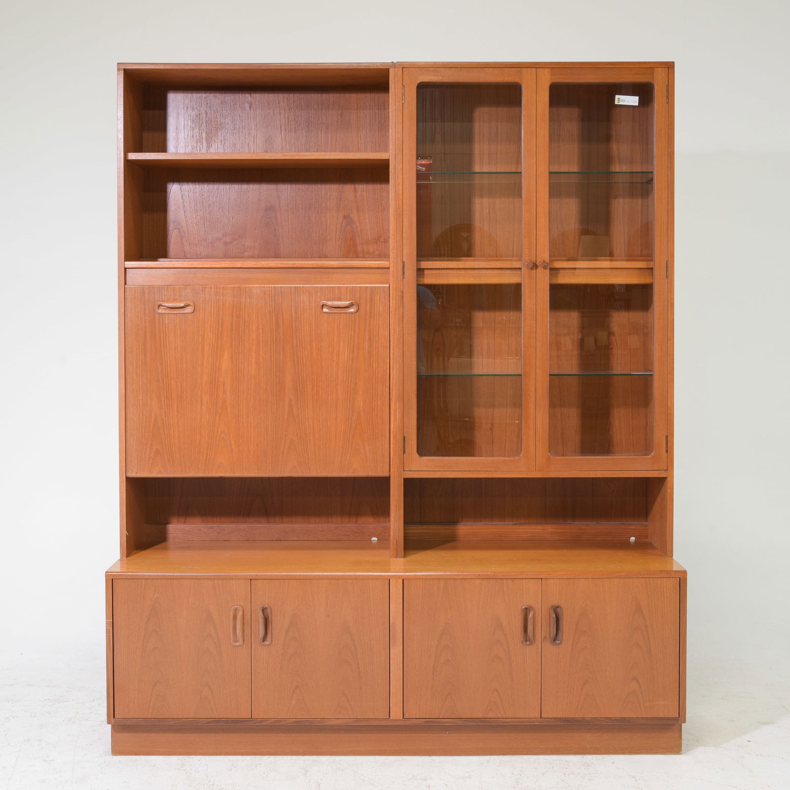 Mid Century Cocktail Cabinet / Wall Unit - Gplan (1 of 11)