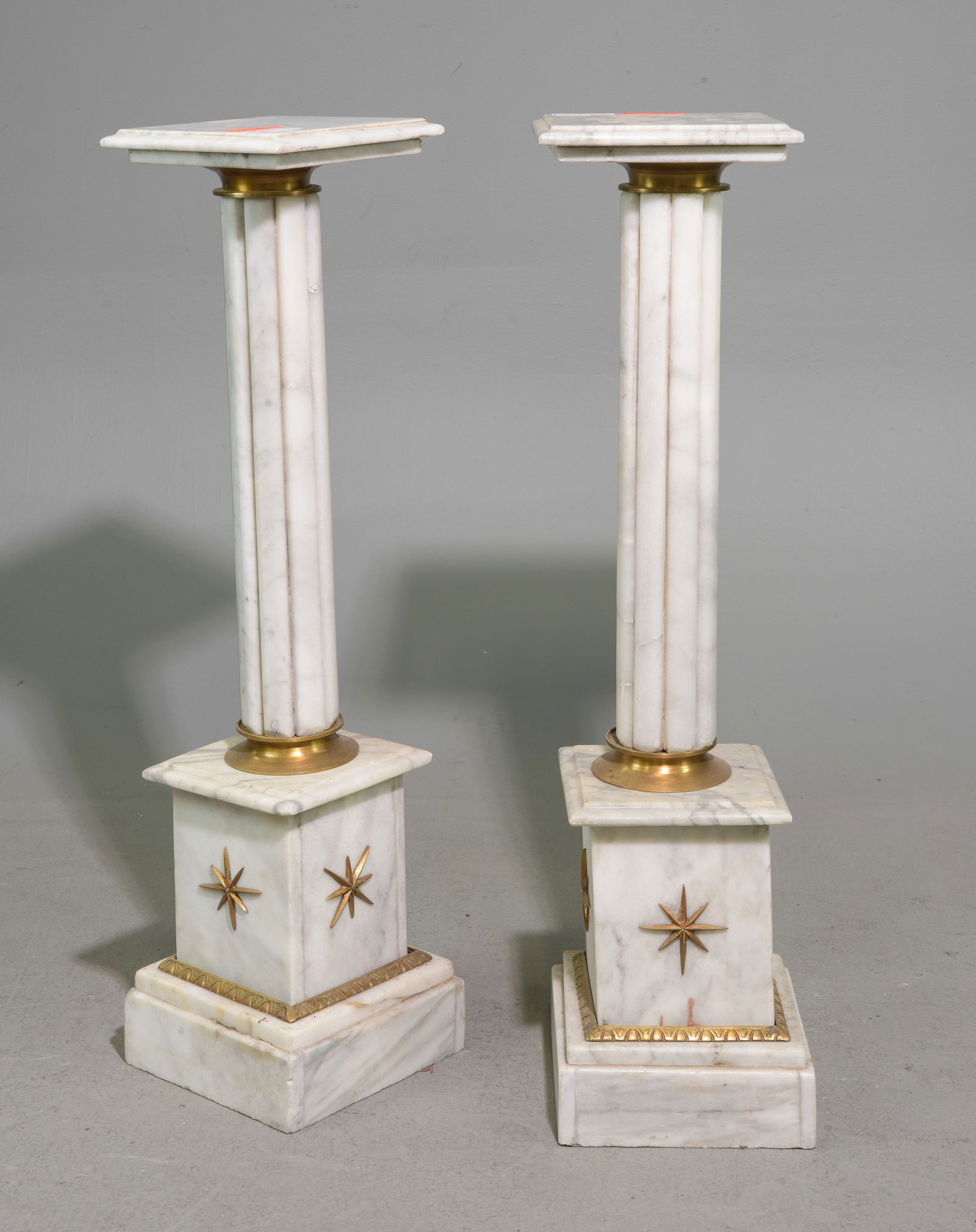French Style Pair of White Marble Pedestals #2 (1 of 5)