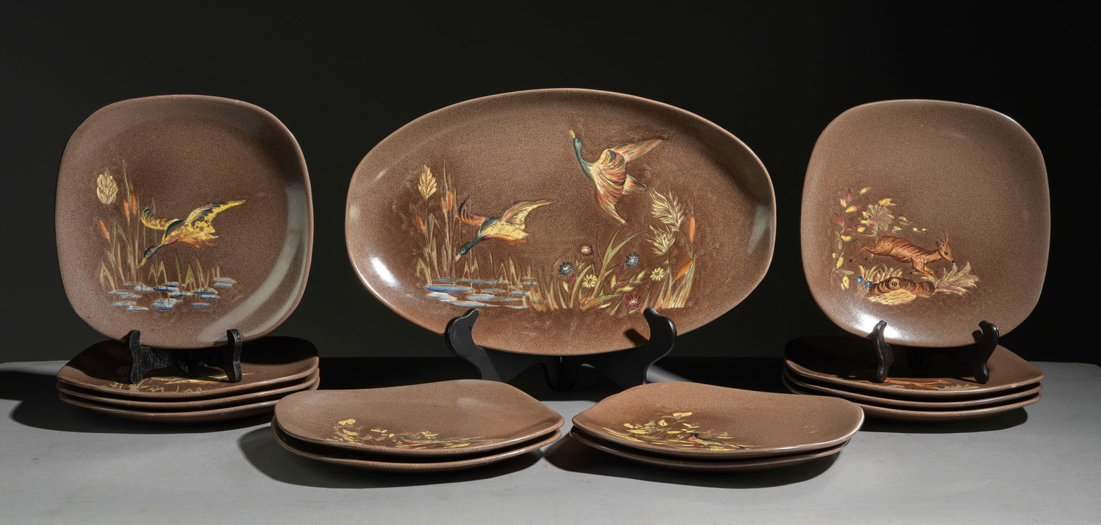 French 13pc Hunt Plate Set - Platter & 12 Plates: French 13pc Hunt Plate Set - Platter & 12 Plates - Platter is 1.25 in tall x 17 x 10.5, Plates are 1.25 in tall x 9.75 x 9.75 each