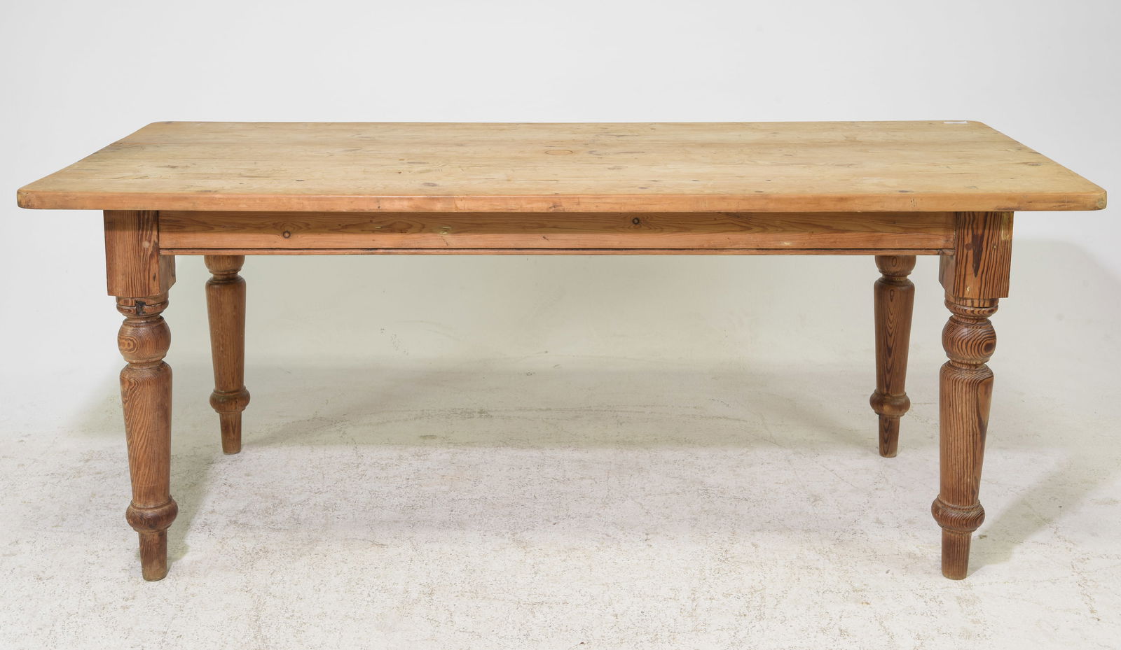 English Pine Turned Leg Farmhouse Table (1 of 6)