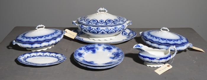 9pcs Flo Blue China - Tureens, Plates, Etc.