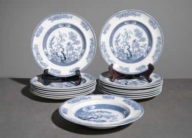 16pcs Flo Blue Copeland China - 15 Plates & 1 Bowl