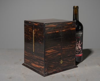 Antique Gentlemans Toiletry / Apothecary Case