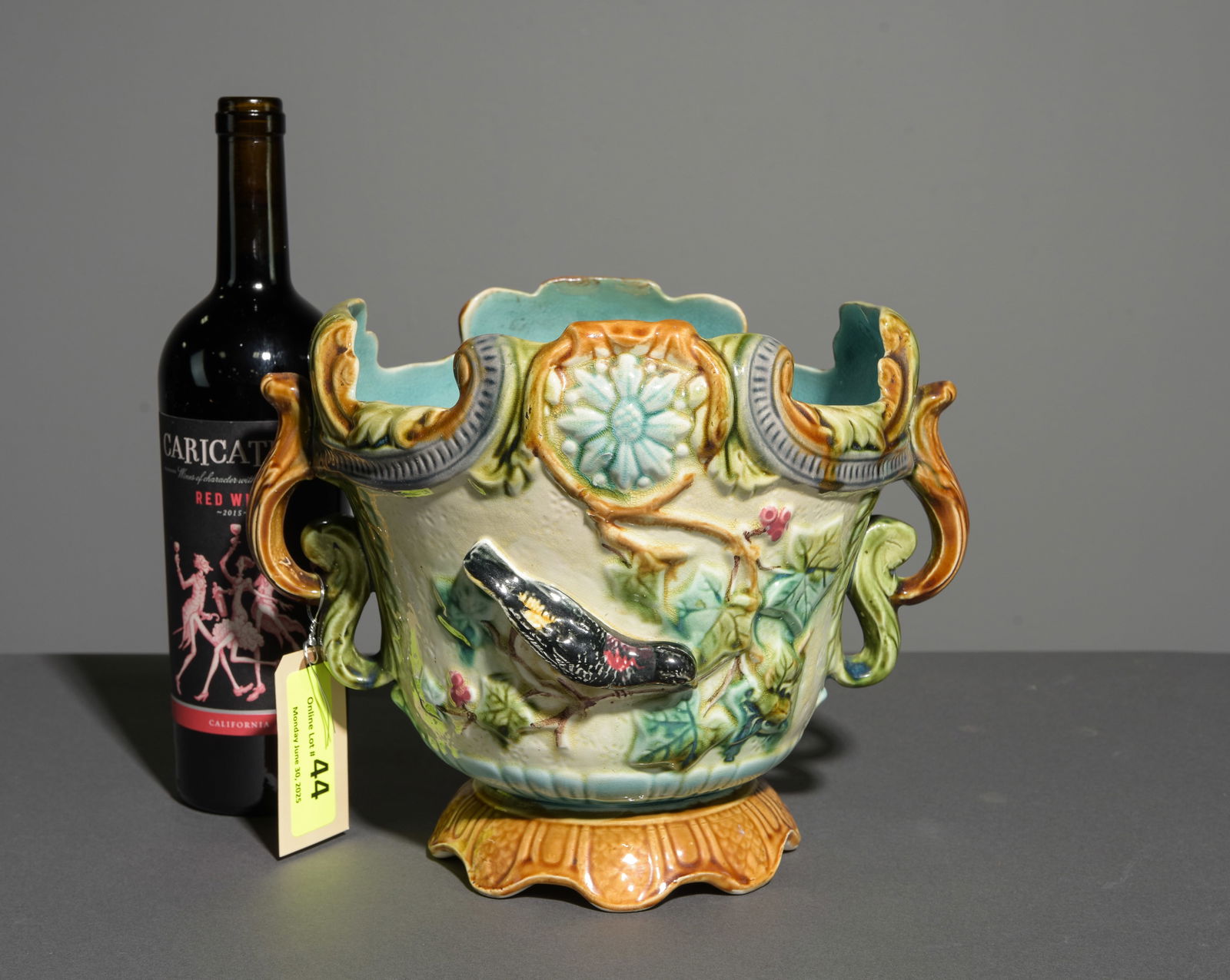 Onnaing Majolica Jardiniere / Cache Pot (1 of 4)