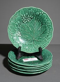 Set of 6 Green Majolica Plates with Leaf Pattern #2