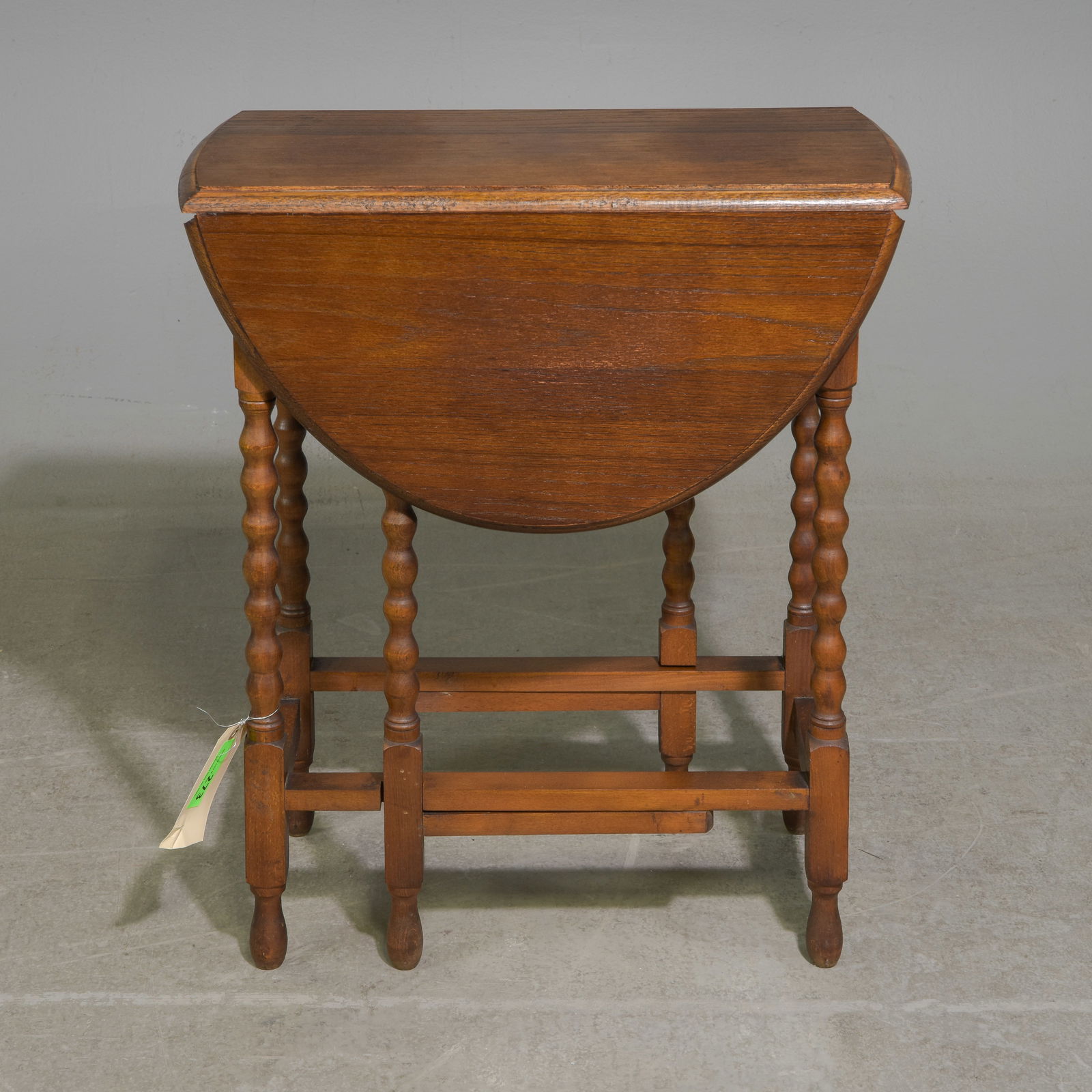 British Oak Bobbin Leg Drop  Leaf Table #2 (1 of 3)