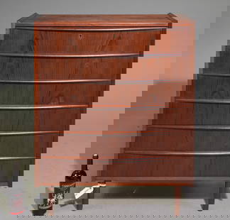 Danish Modern Six Drawer Chest: Danish Mid Century Modern Six Drawer Chest - 40.5 in tall x 31.5 x 16.5