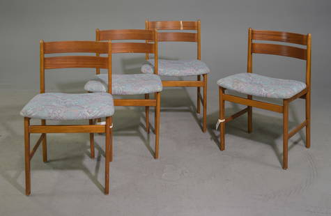 Danish Modern Set of 4 Dining Chairs: Danish Mid Century Modern Set of 4 Dining Chairs - 30.5 in tall x 19.5 x 19 each with a seat height of 18 inches