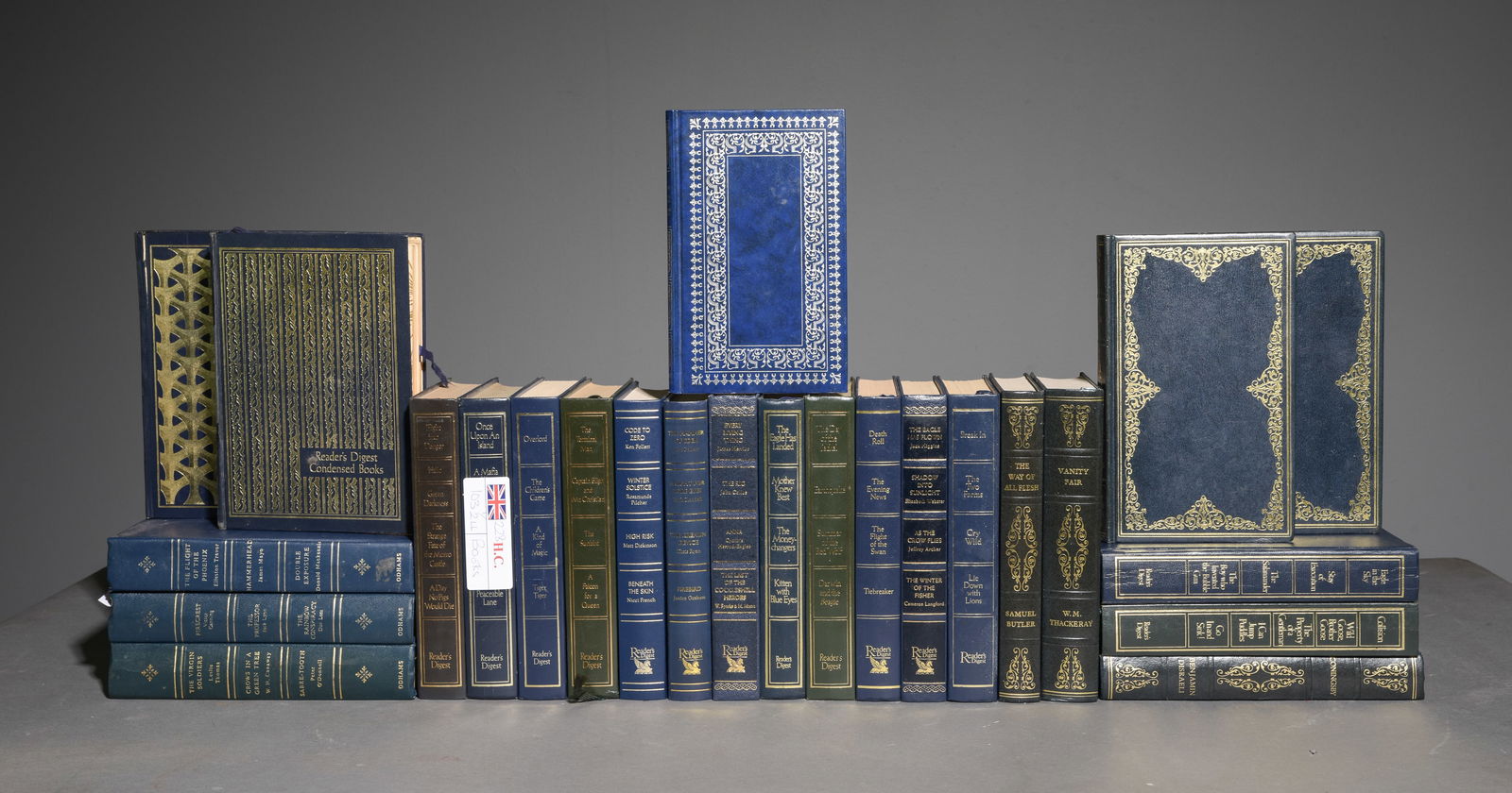 25 Assorted English Books / Novels (1 of 7)