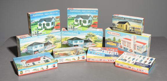 10 Bachmann Plasticville in Original Boxes