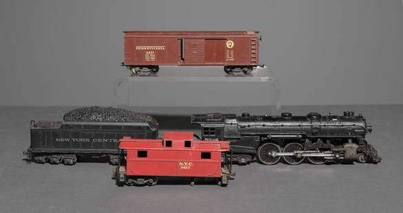 4pcs - Lionel Steam Engine, Box Car, Etc.: 4pcs - Lionel Steam Engine, Box Car, Etc. - This lot consists of a heavy Lionel Steam Engine 5342 Locomotive, a Pennsylvania 0074 Box Car, a New York Central Tender Car and a Small New York Central NY
