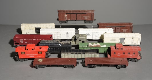 15pcs Lionel Box Cars, Hoppers, Caboose, Etc.