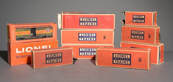 10pcs Lionel Tank Car, Box Car, Etc. in Original Boxes