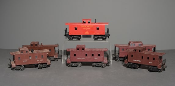 6 Lionel Cabooses #1
