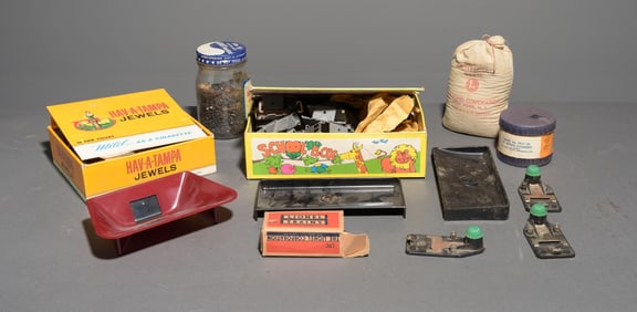 30pcs - Lionel Train and Track Components