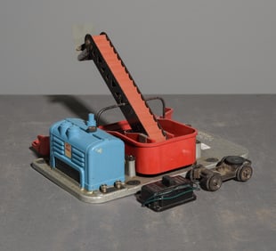 Lionel No. 397 Coal Loader with Original Box