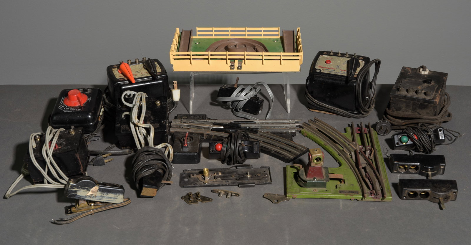 Vintage Model Railway Track Accessories #1 (1 of 5)