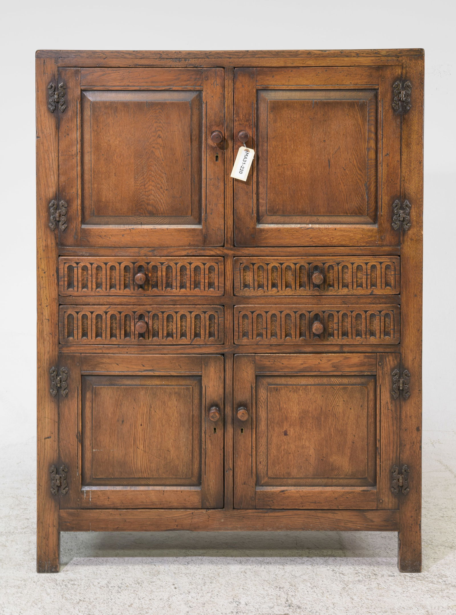 English Oak Cupboard / Cabinet (1 of 5)
