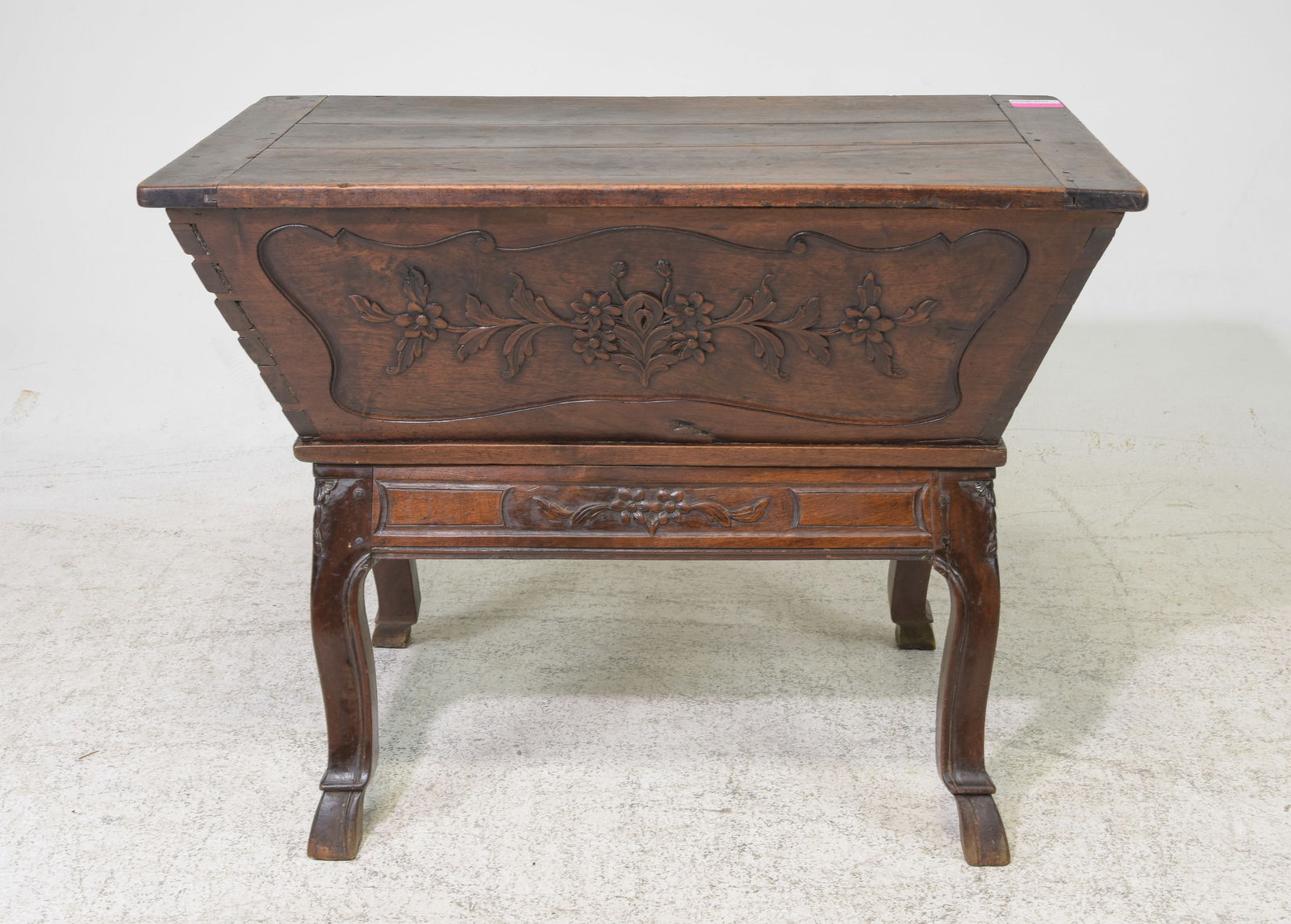 French Caved Oak Petrin Bread Table / Dough Box (1 of 4)