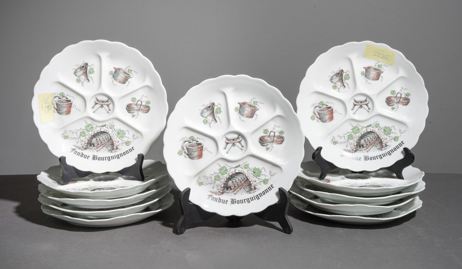 11pc White French Plate Set: 11pc White French Plate Set - 1 in tall x 9.5 in diameter