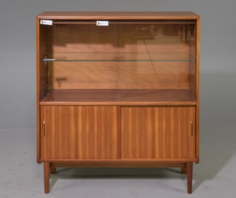 Mid Century Modern Bookcase / Cabinet