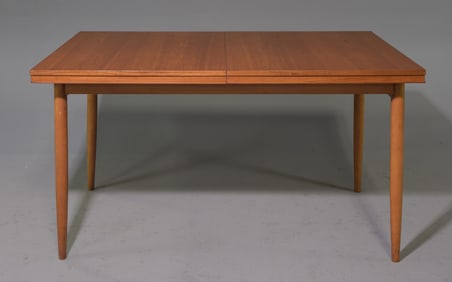 Mid Century Modern Extending Dining Table