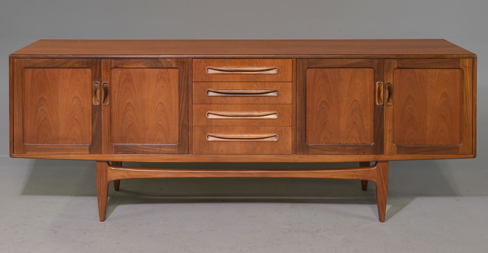 Mid Century Large "Fresco" Sideboard - G-Plan: This Danish Modern Style Teak Credenza is made by Mid Century Modern Furniture Maker G Plan ( GPlan ) & is part of their "Fresco" Range. - 31.5 in tall x 84 x 18