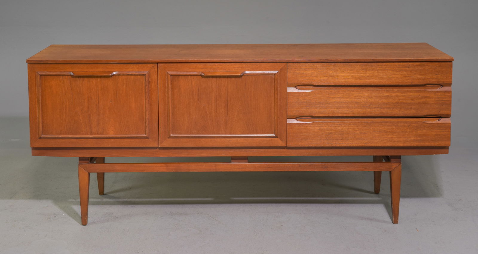 Mid Century Modern Sideboard / Credenza #1 (1 of 7)