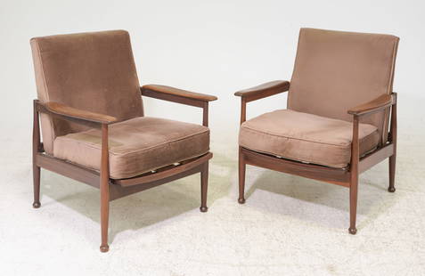 2 Mid Century Modern Guy Rogers Lounge Chairs: 2 Danish Modern Style Guy Rogers Lounge Chairs - 32 in tall x 27 x 30, seat height is 16 in
