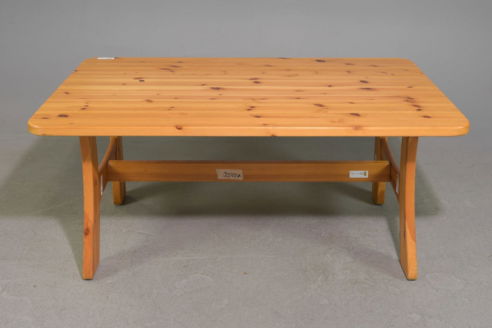 English Pine Large Coffee / Cocktail Table (1 of 4)