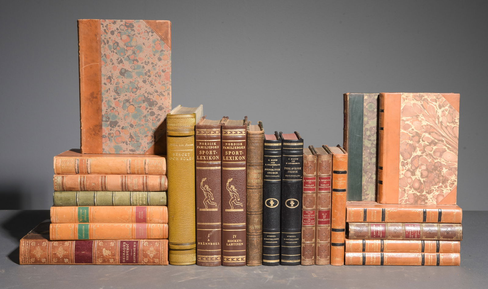 22 Leather Bound European Books / Novels #4 (1 of 8)