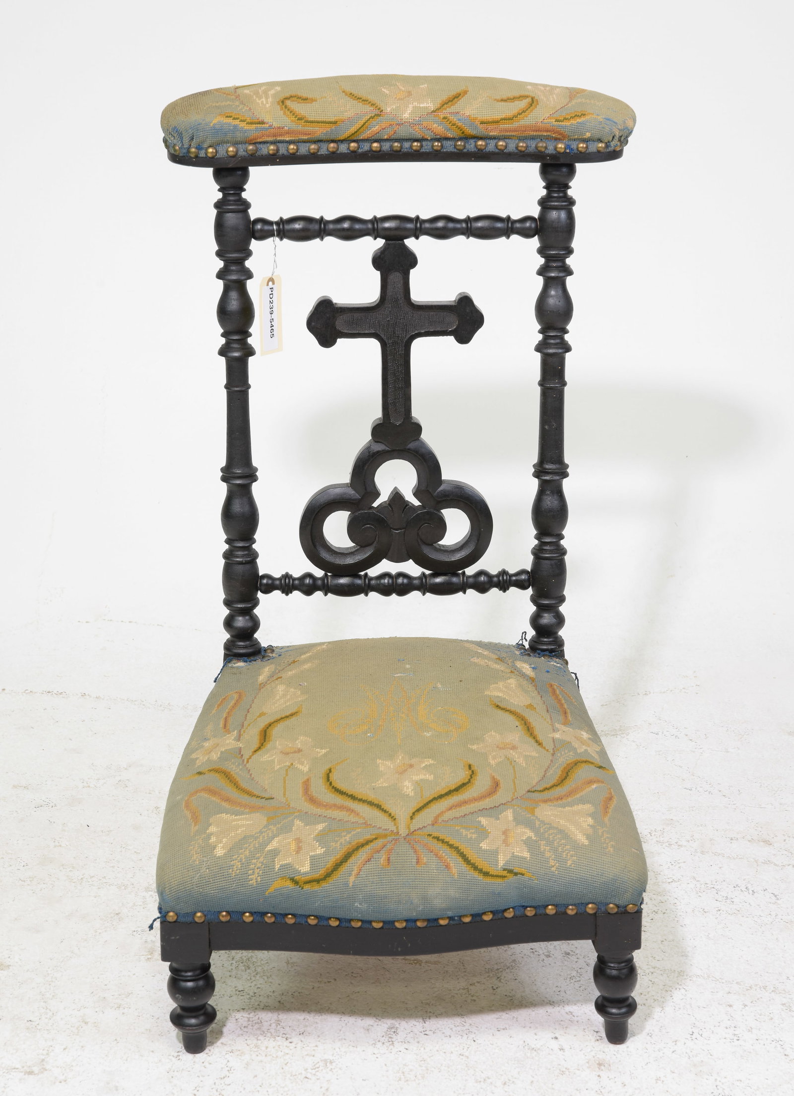 Napoleon III Style Walnut Kneeler / Prie Dieu (1 of 4)