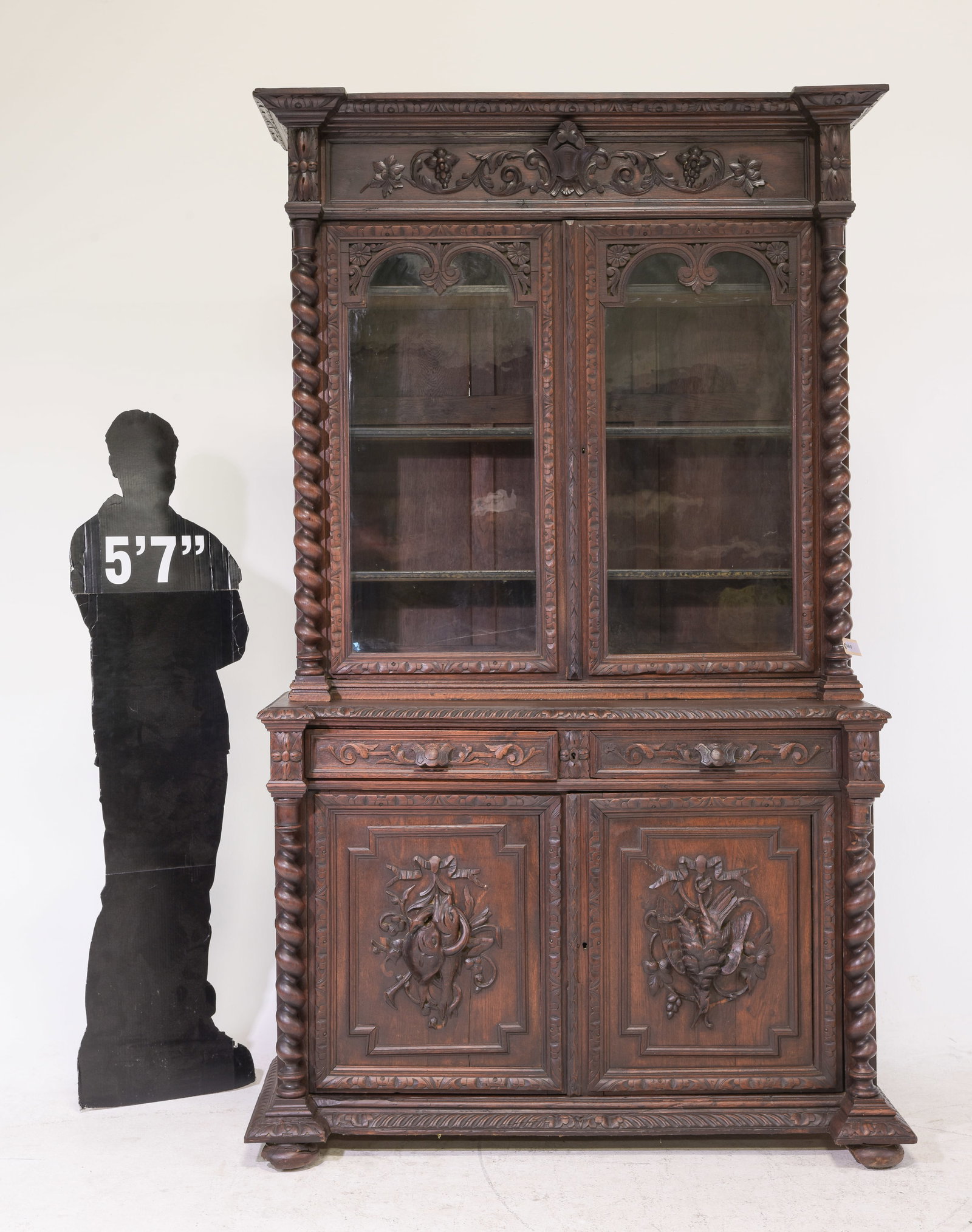 Renaissance Style French Twist Buffet Du Corps (1 of 8)