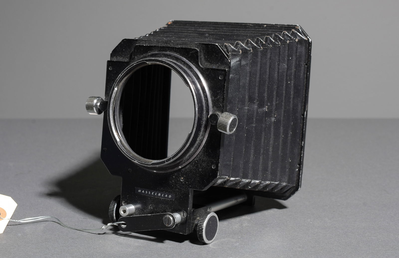 Compendium Bellows: Item: Compendium BellowsBrand: HasselbladModel/Serial Number: