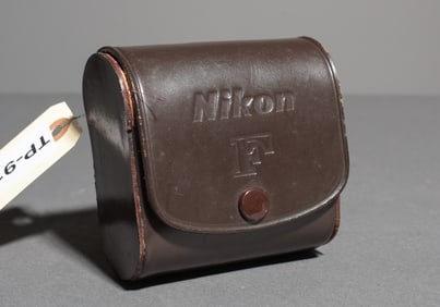 F Nikon View Finder in leather case