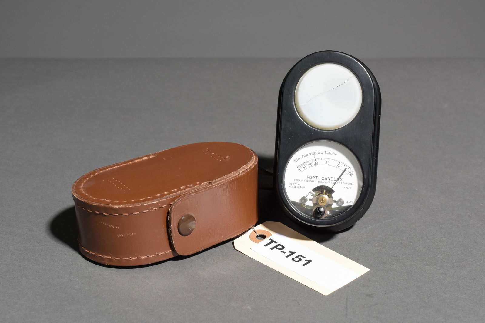 Vintage Light meter in original brown leather case: Item: Vintage Light meter in original brown leather caseBrand: WestonModel/Serial Number: 703-60