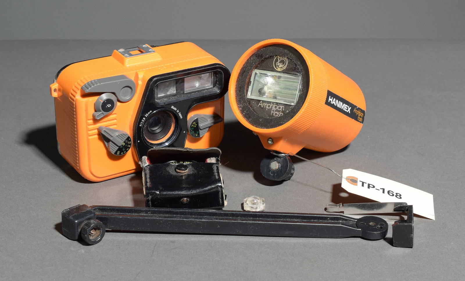 Amphibian Camera & Light & Filters: Item: Amphibian Camera & Light & Filters Brand: Hanimex Model/Serial Number: