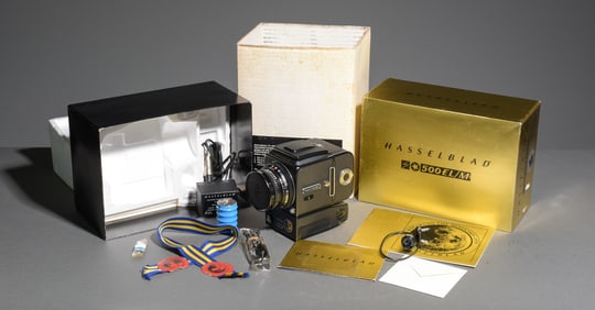 500 EL/M camera in Original Packaging No. 1353