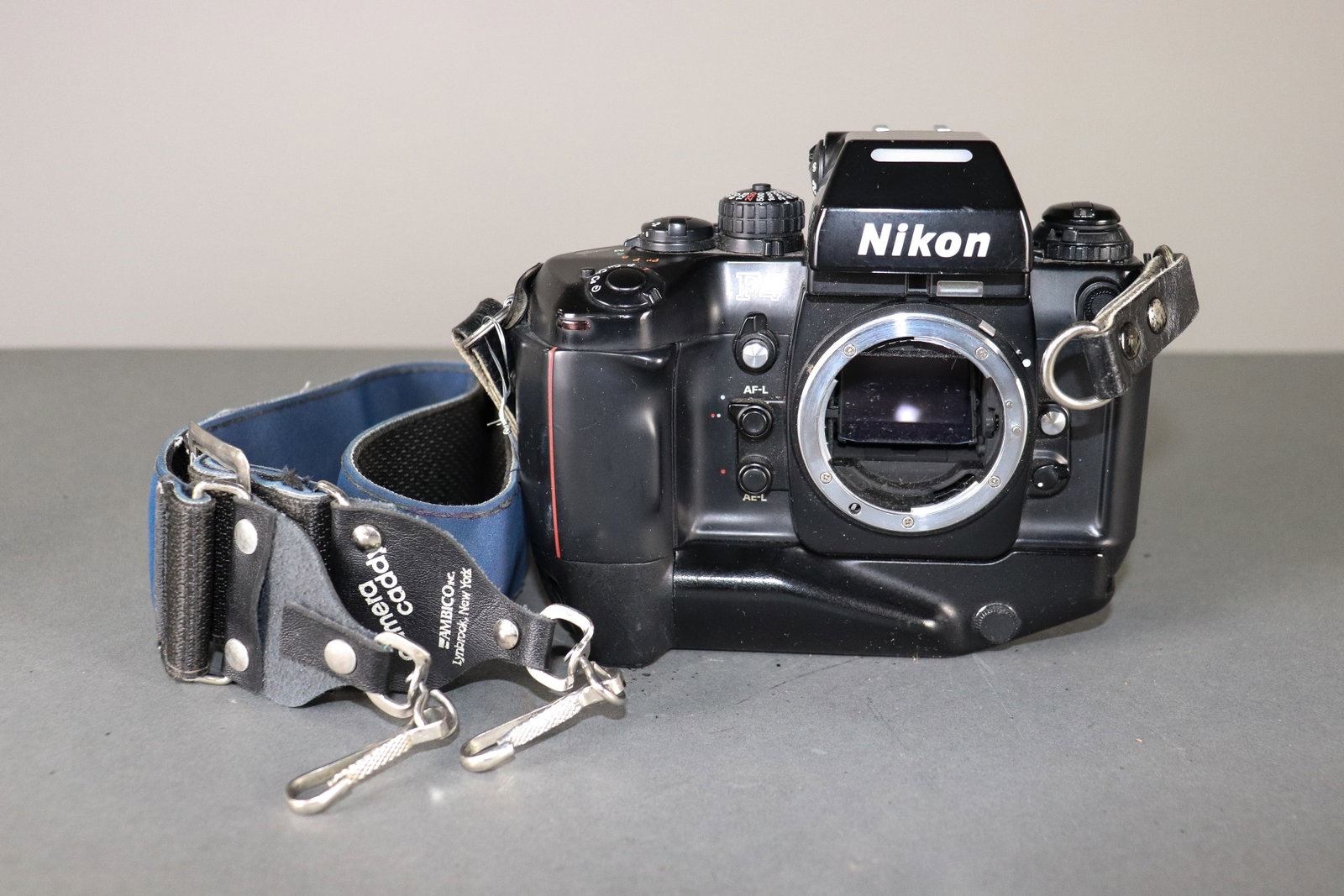 F4 Camera Body: Item: F4 Camera Body Brand: Nikon Model/Serial Number: 2477858