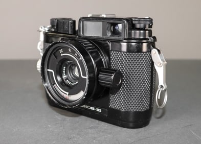 Nikonos III Camera & Nikkor 35mm 1:2,5 Lens 371030