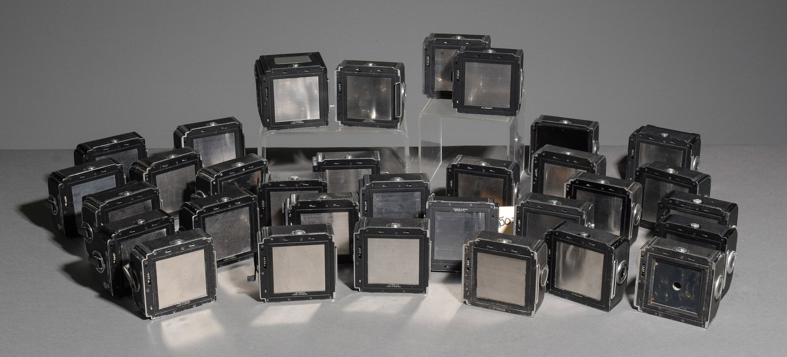 Film Holder Magazine (39) : Item: Film Holder Magazine (39) Brand: Hasselblad Model/Serial Number: